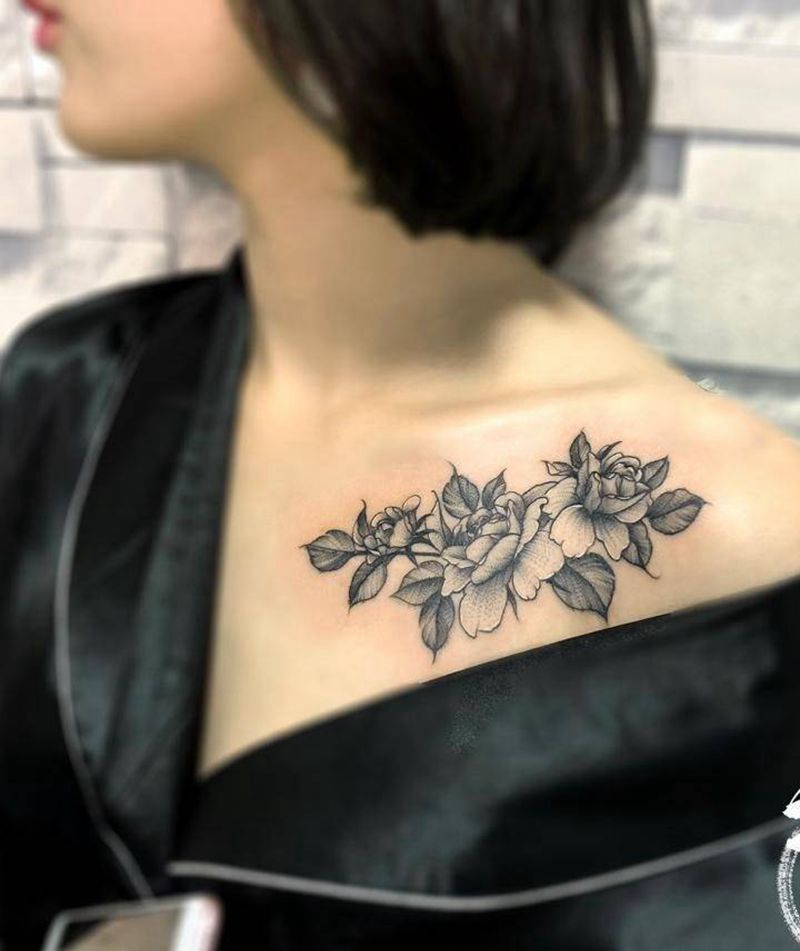 锁骨花纹身图片_成品肩部颈部清新植物纹身图案