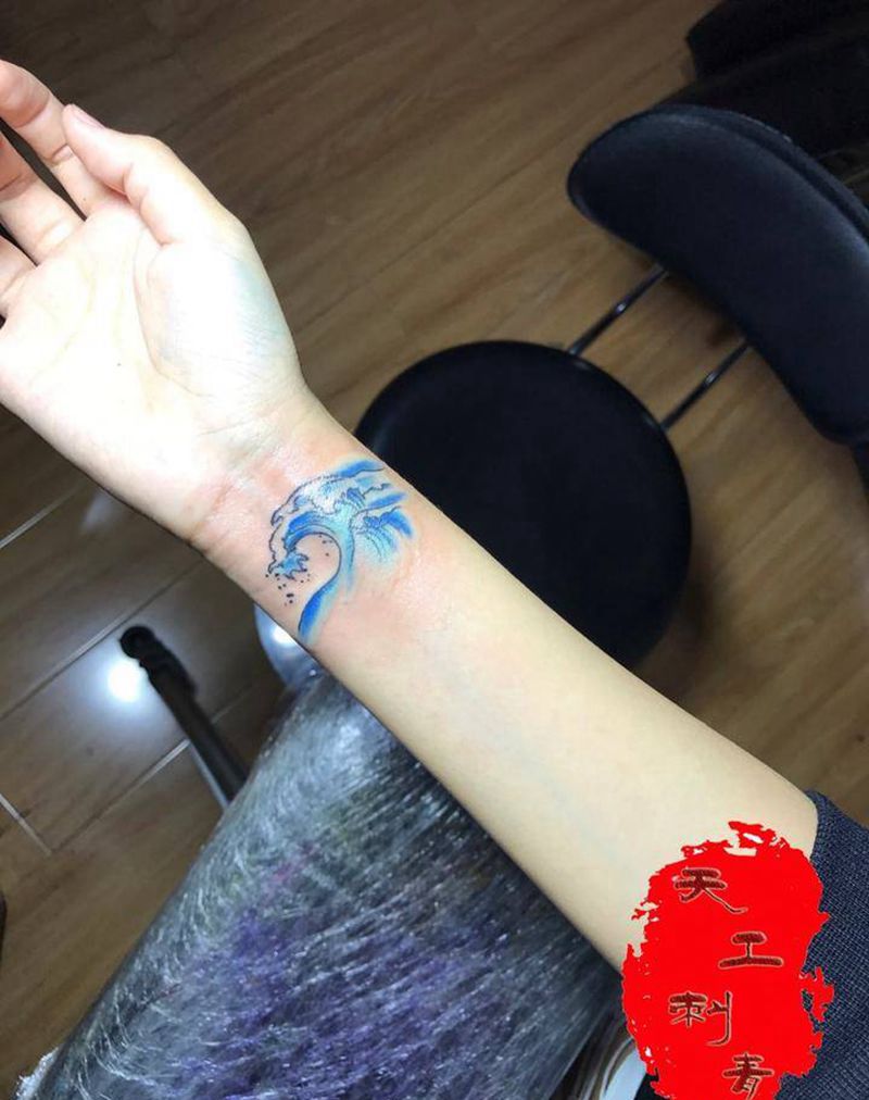水浪纹身图片