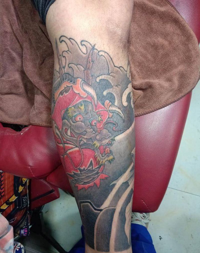 小腿龙蛋纹身图片_腿部老传统纹身图案