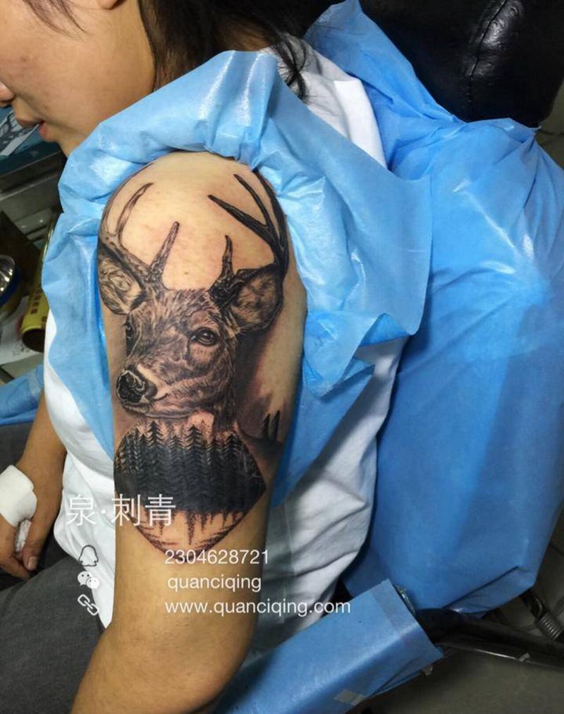 鹿遮盖纹身图片_成品手臂写实动物植物纹身图案