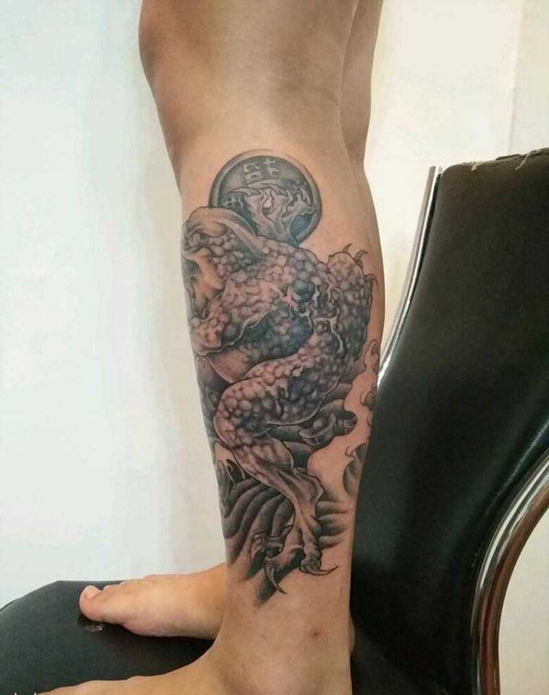 金蟾纹身图片_腿部传统动物成品纹身图案