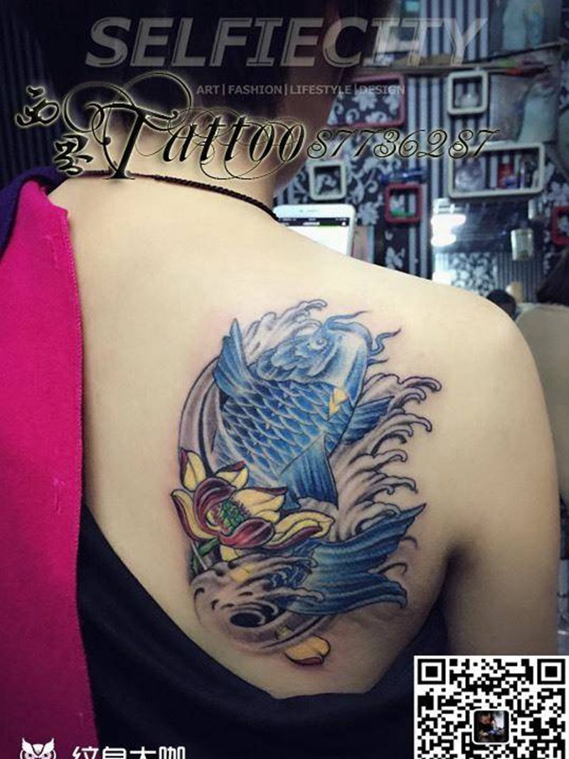 彩色鲤鱼纹身图片_成品肩部背部传统贴纸原创动物植物静物几何纹身图案