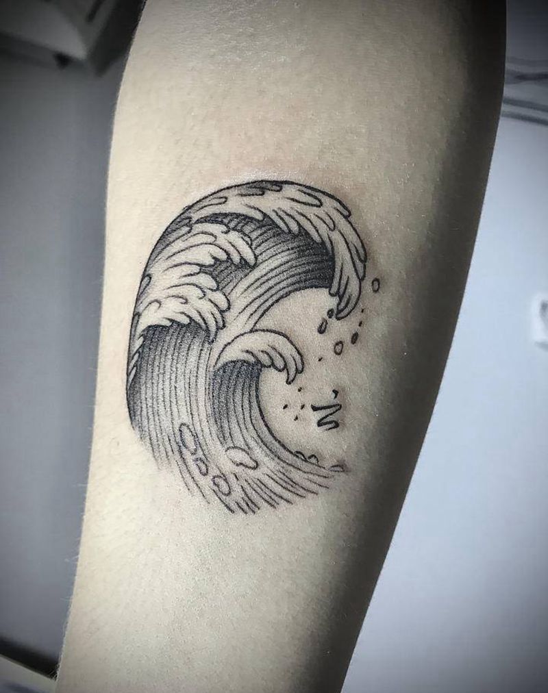 水浪纹身图片_手臂新传统欧美写实水浪浪花纹身图案