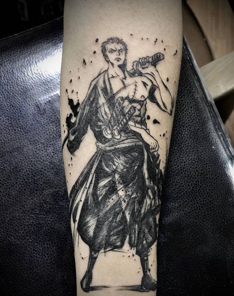 索隆纹身图片_手臂欧美写实水墨索隆海贼王纹身图案