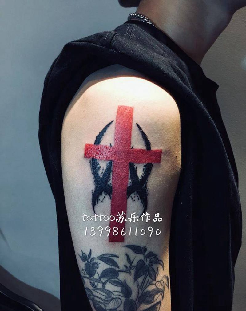 十字架纹身图片_成品手臂肩部欧美宗教纹身图案
