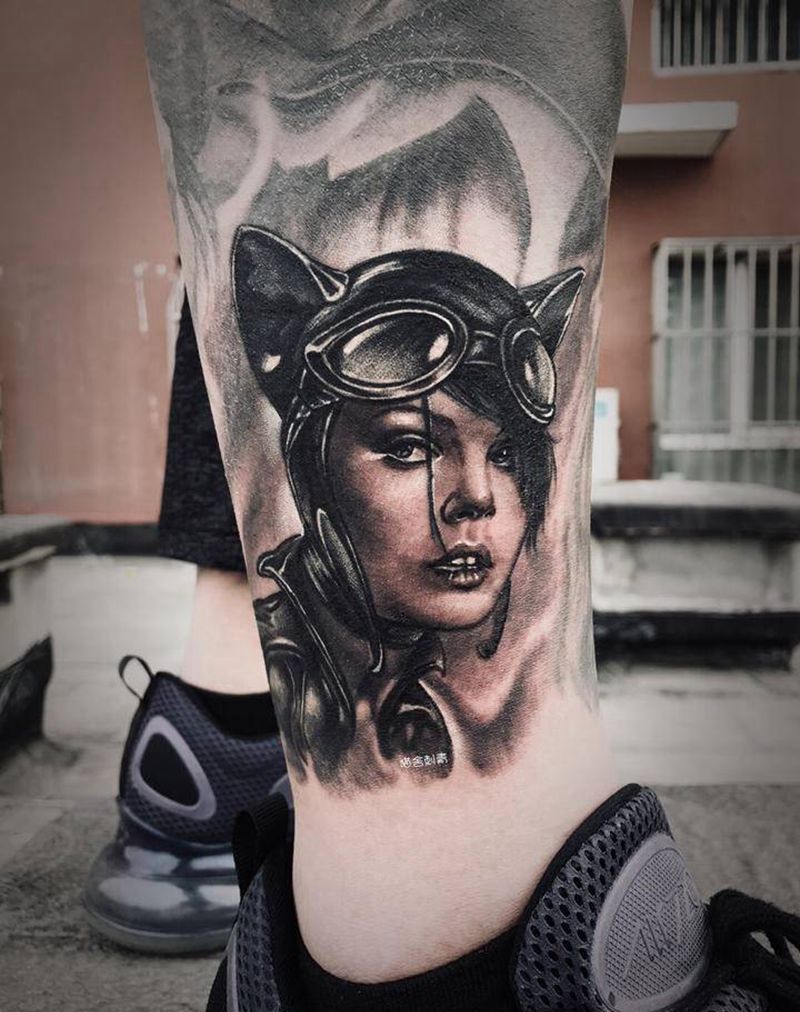 猫女纹身图片_腿部手臂欧美写实纹身图案