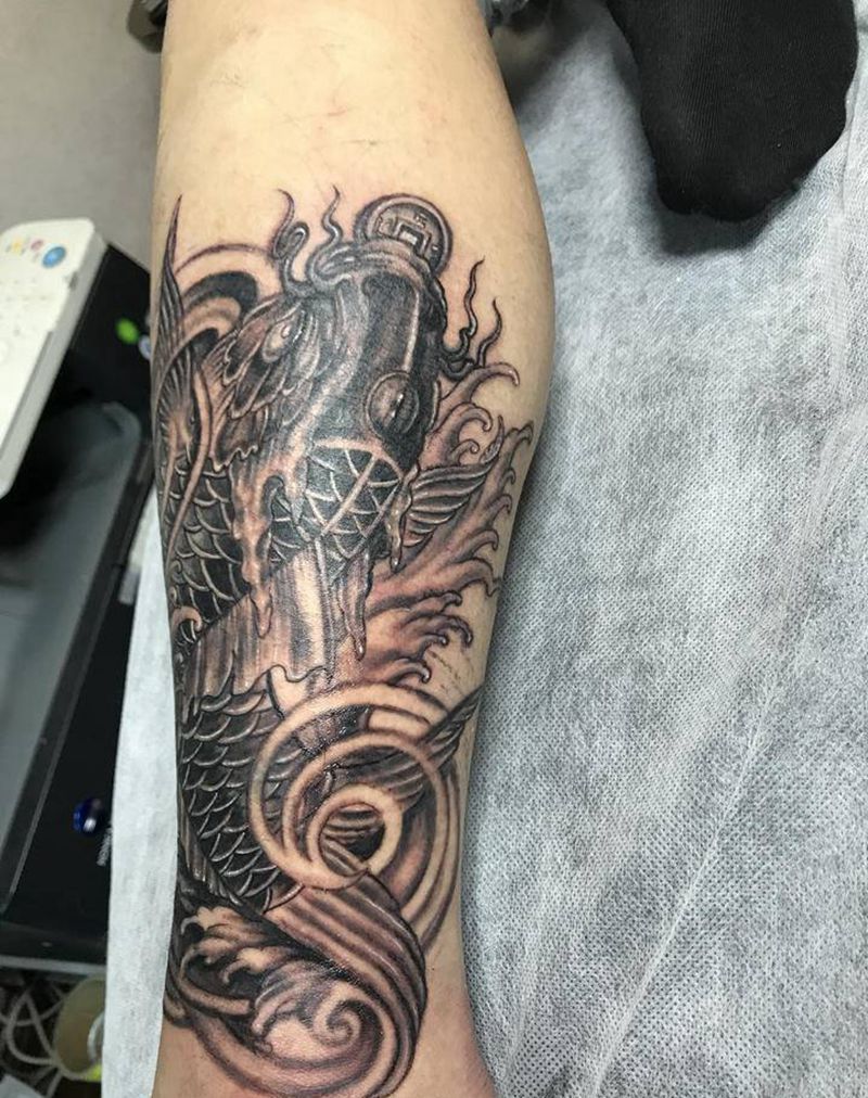 遮盖鱼纹身图片_腿部新传统纹身图案