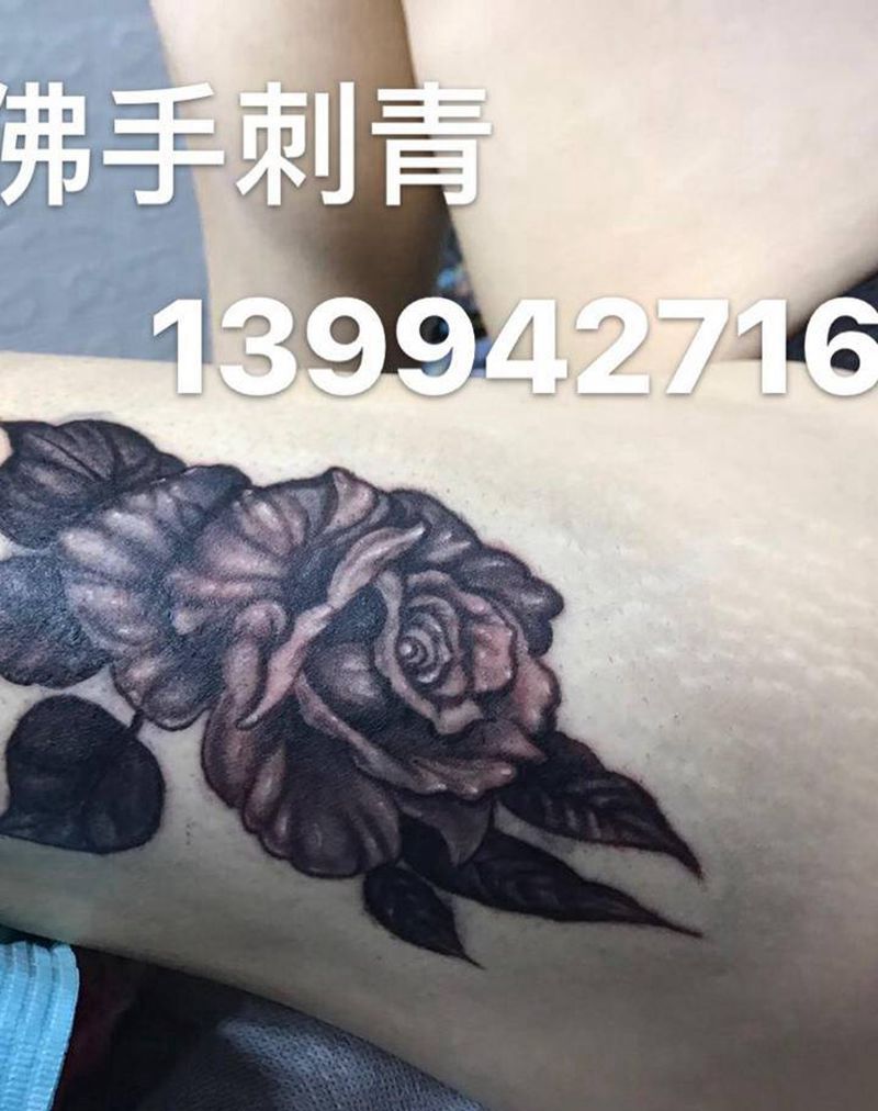 记忆中的忧伤纹身图片_腿部欧美写实纹身图案