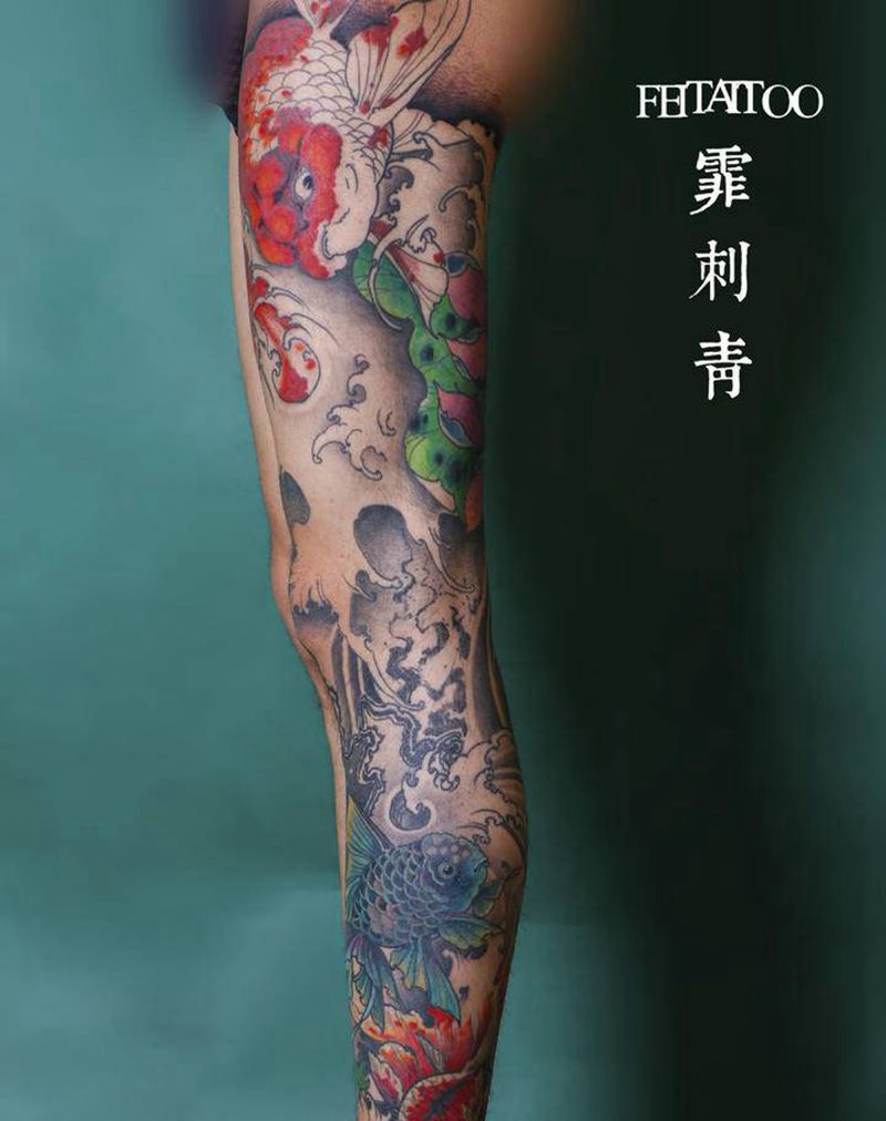 花腿斗鱼纹身图片_腿部新传统纹身图案