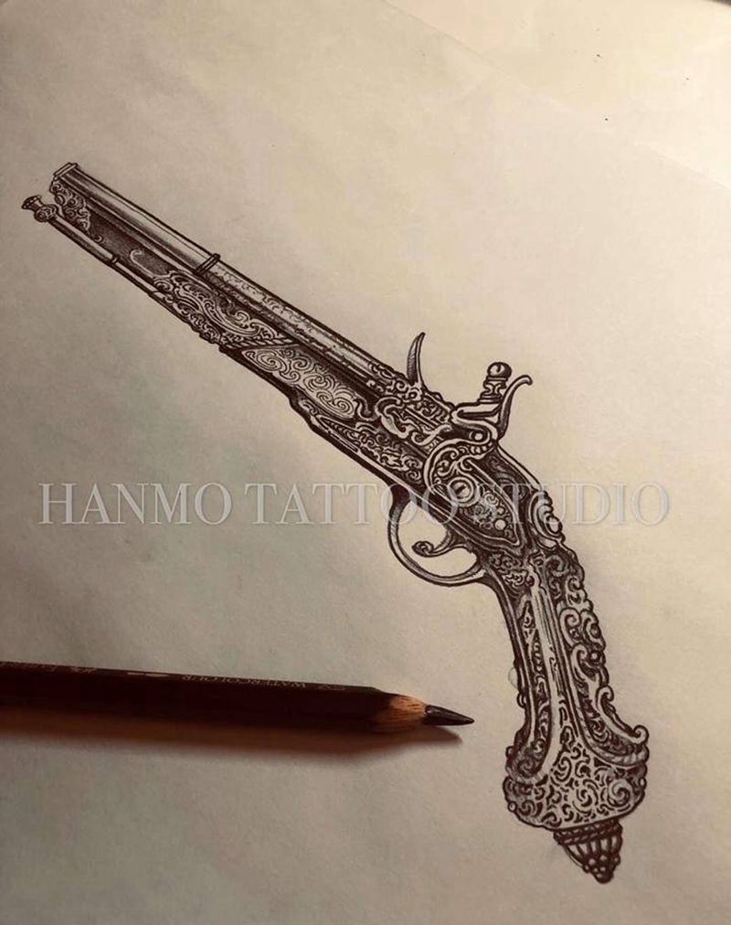 ⛓纹身图片_臀部纹身图案