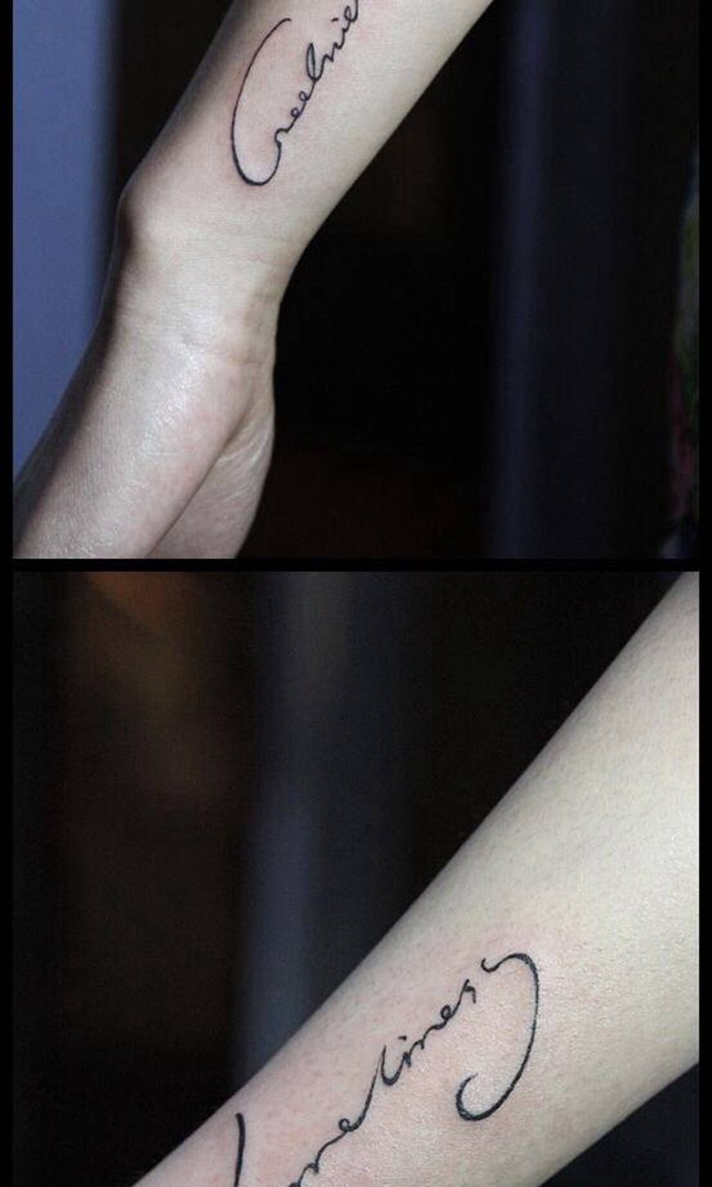 英文字作品纹身图片_臀部腿部纹身图案