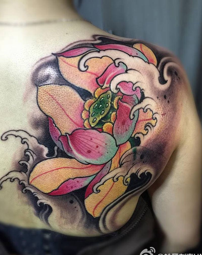 后背莲花纹身图片_背部腿部纹身图案