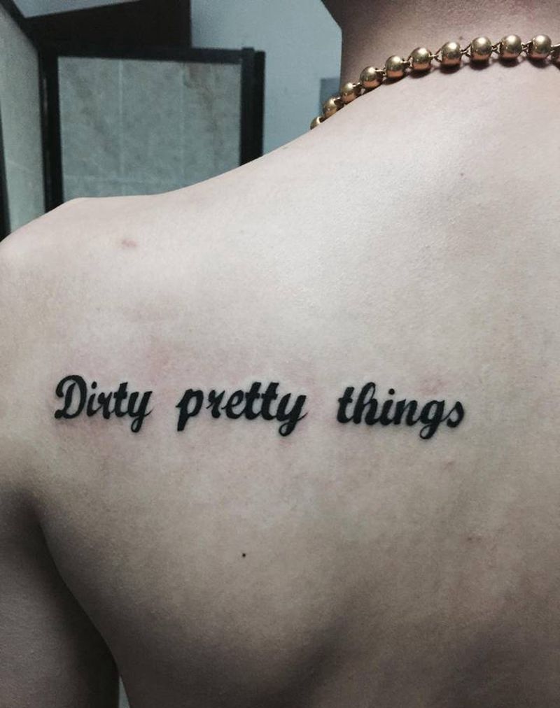 英文字纹身图片_肩部纹身图案