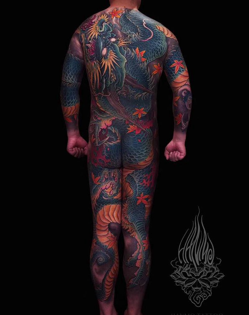 万兽之王纹身图片_背部腿部新传统龙纹身图案