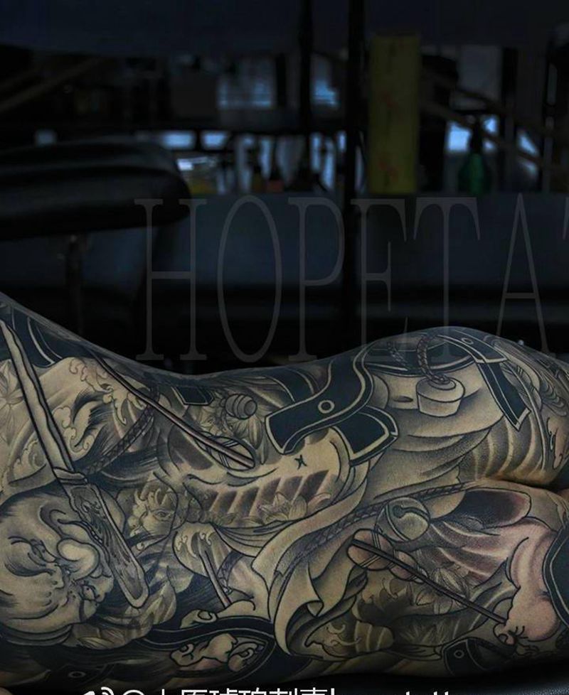 2017作品纹身图片_背部新传统纹身图案