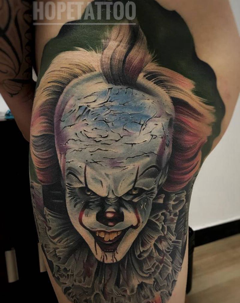 恢复一年后纹身图片_腿部臀部欧美写实纹身图案