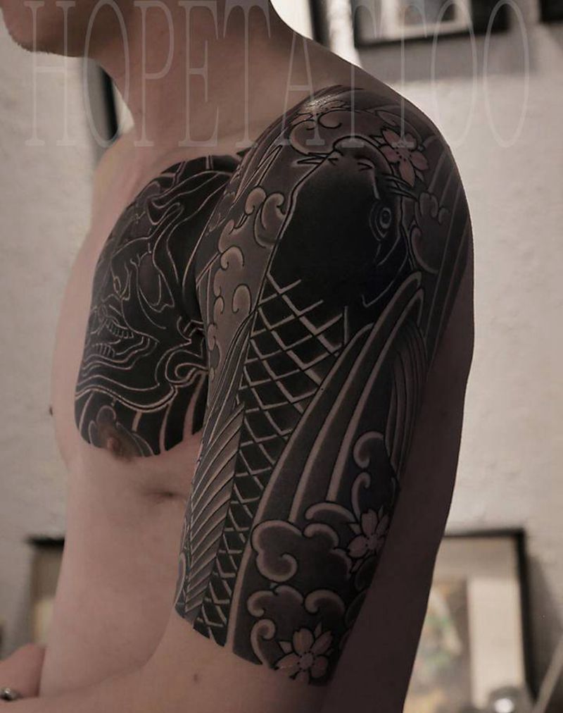 遮盖纹身图片_臀部胸部老传统纹身图案