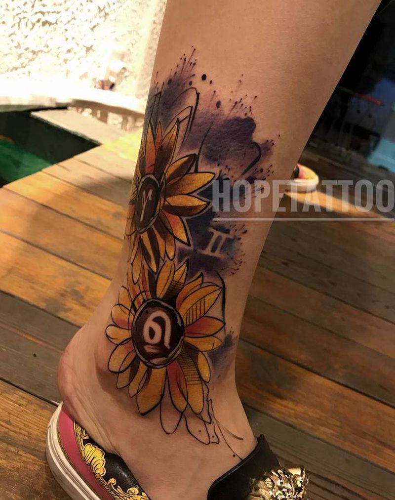 向日葵纹身图片_脚部腿部水彩水墨纹身图案