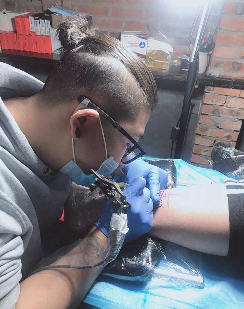 小清新工作照纹身图片