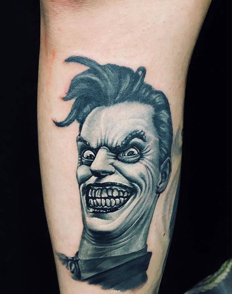 小丑纹身图片_成品手稿腿部手臂欧美写实人物鬼神情侣原创纹身图案
