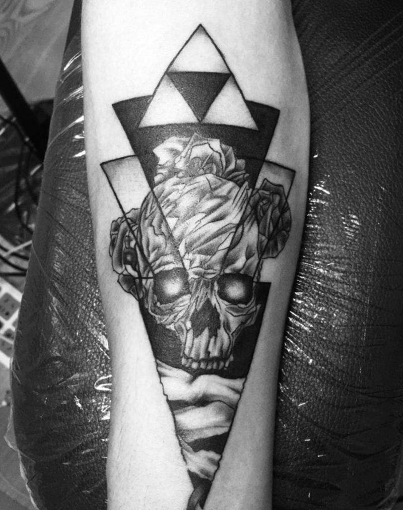 骷髅与玫瑰纹身图片_成品手臂欧美鬼神几何纹身图案