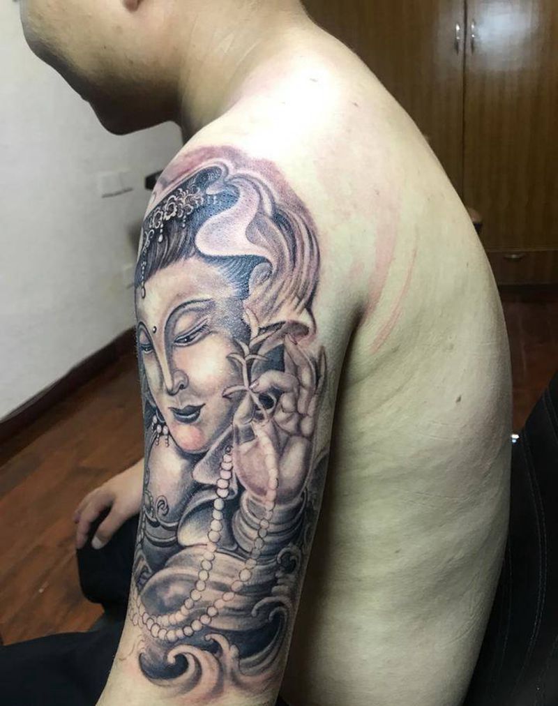观音大臂还未完工纹身图片