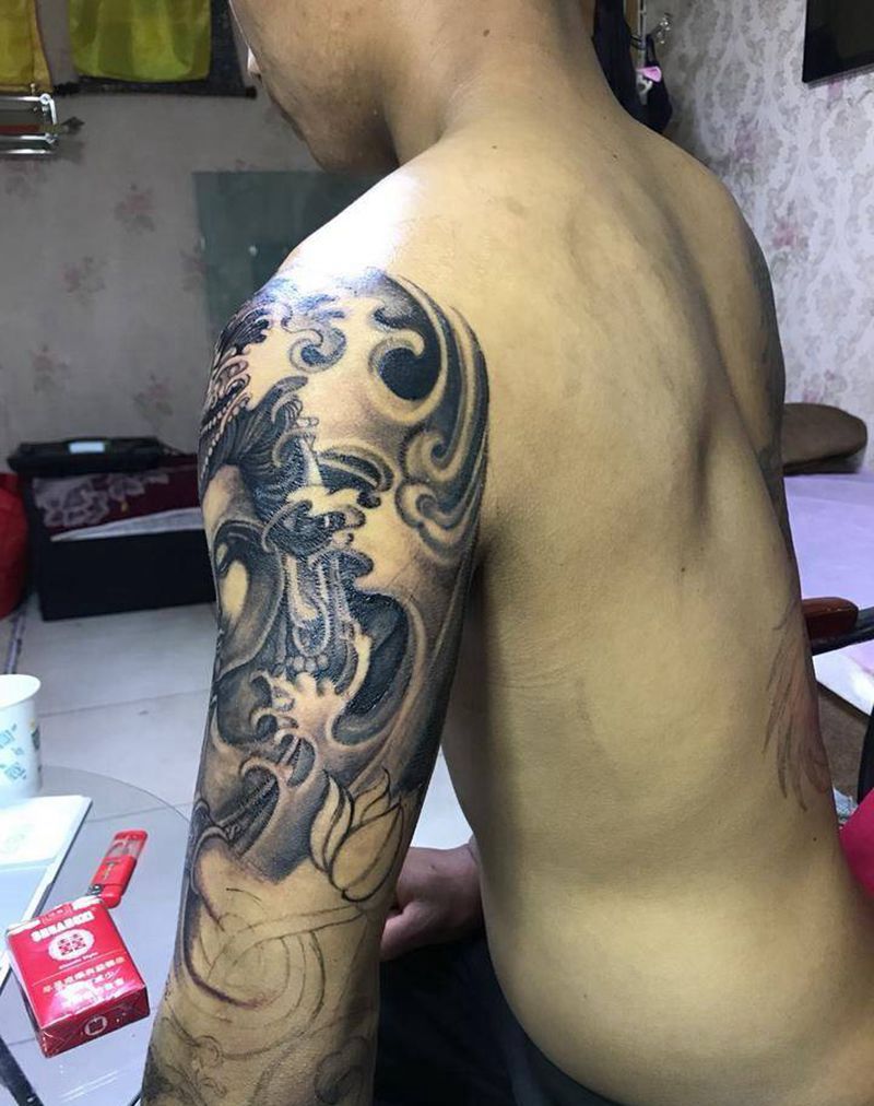 花臂的进展纹身图片