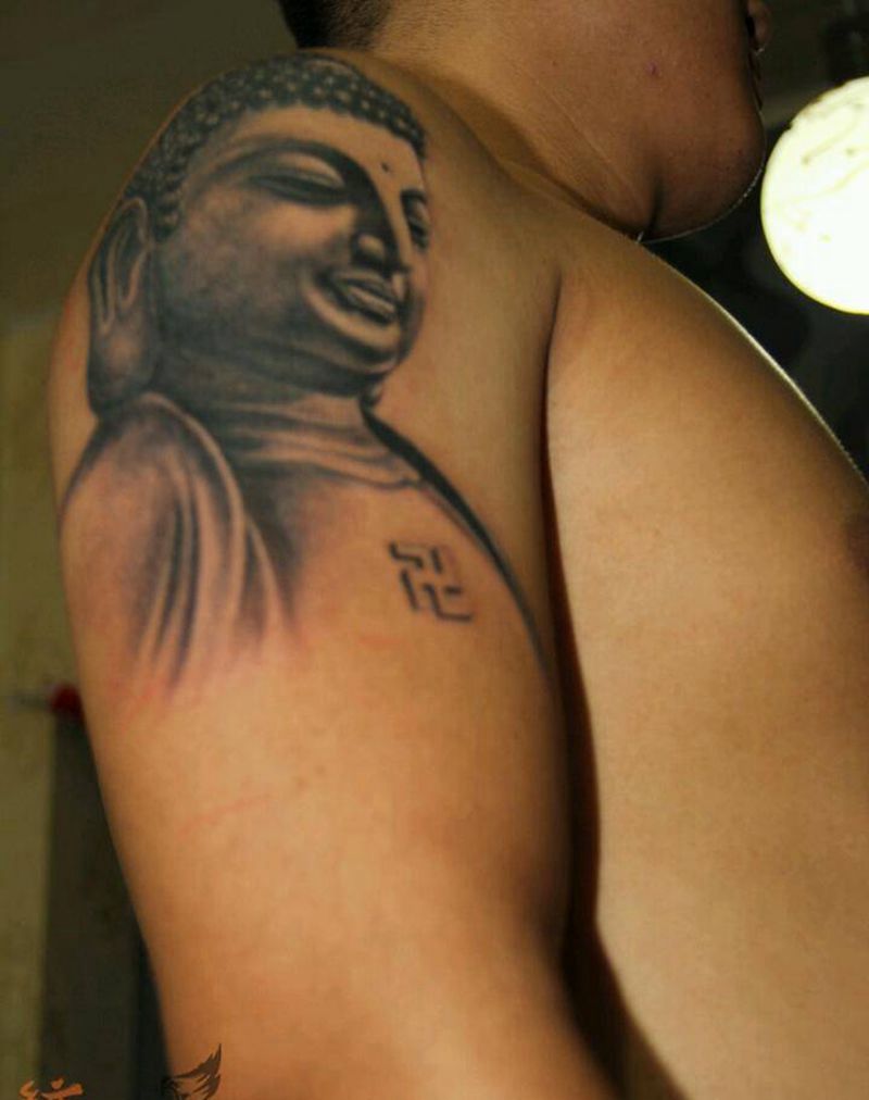 中国如来佛祖纹身图片_肩部手臂手部传统习俗肖像写实国画鬼神纹身图案