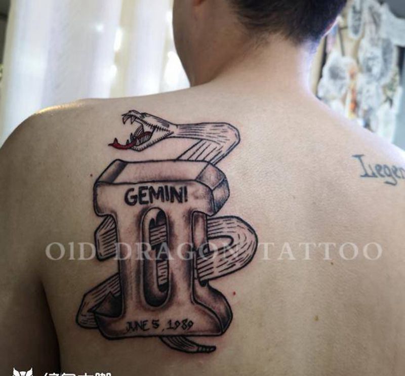 logo纹身图片_背部纹身图案