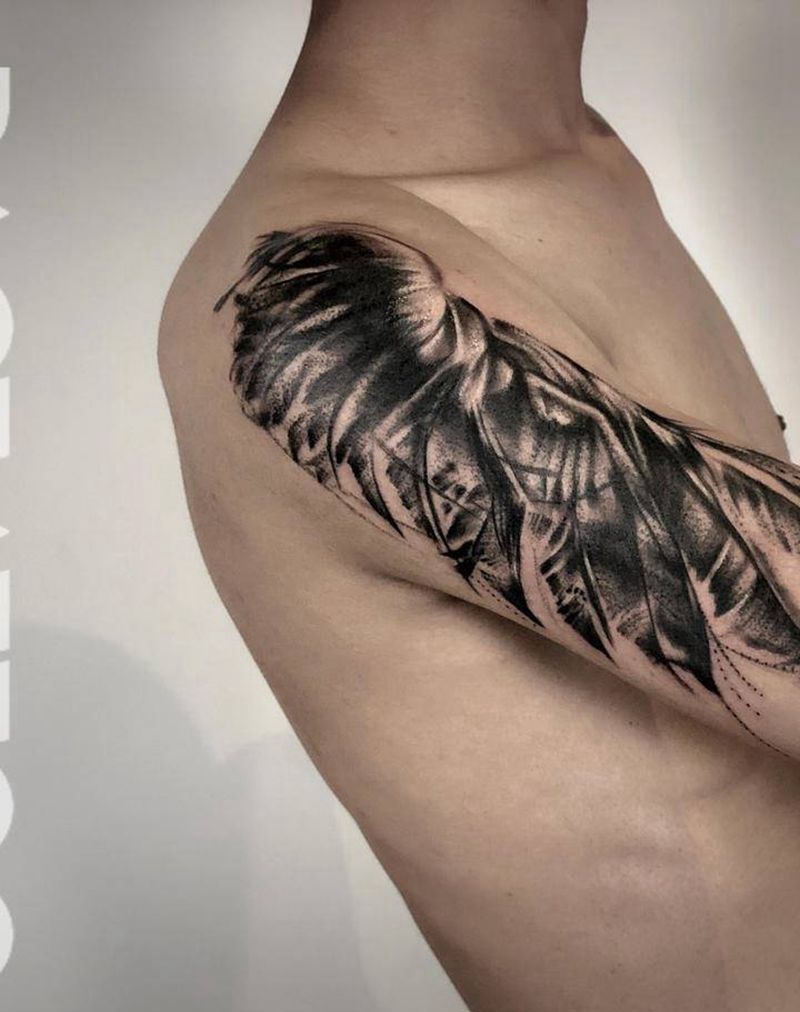 翅膀纹身图片_肩部胸部水墨水彩纹身图案