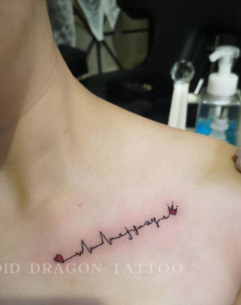 小清新纹身图片_胸部纹身图案