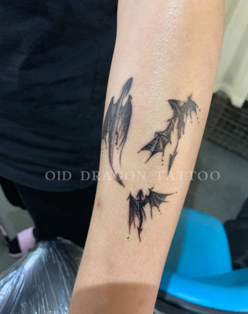 小臂纹身图片_臀部纹身图案