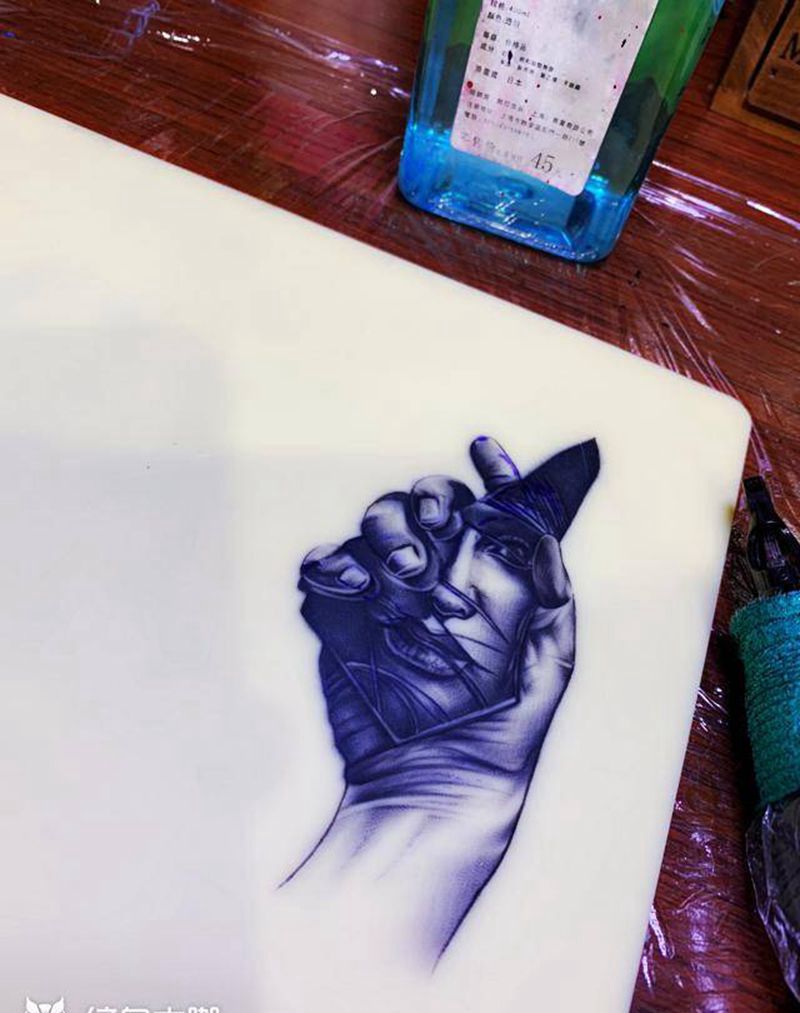 练习皮纹身图片_欧美写实纹身图案