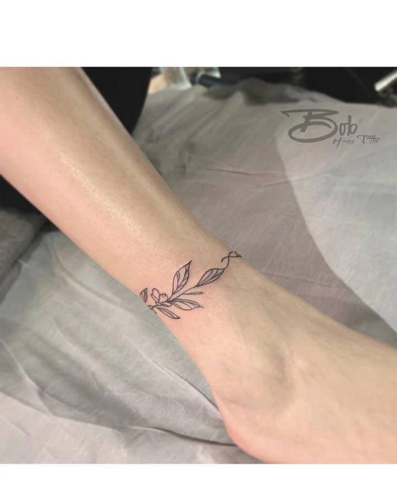 小清新 素花纹身图片_腿部清新风纹身图案