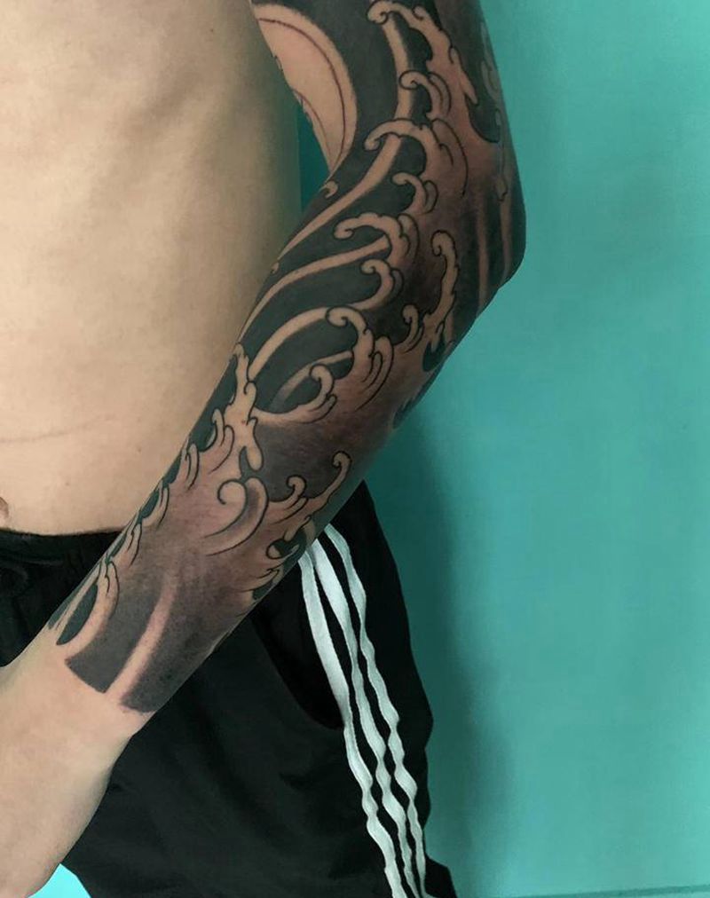 水浪花臂纹身图片_手臂新传统纹身图案
