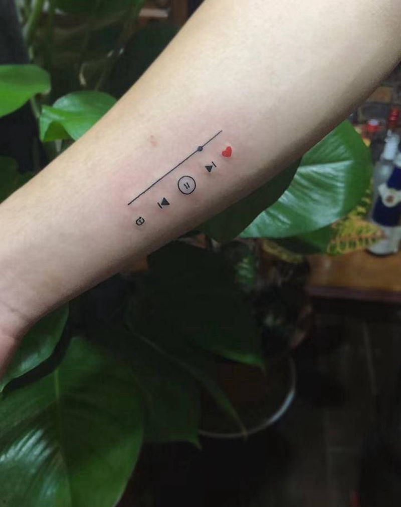 音乐播放器纹身图片_小清新纹身图案