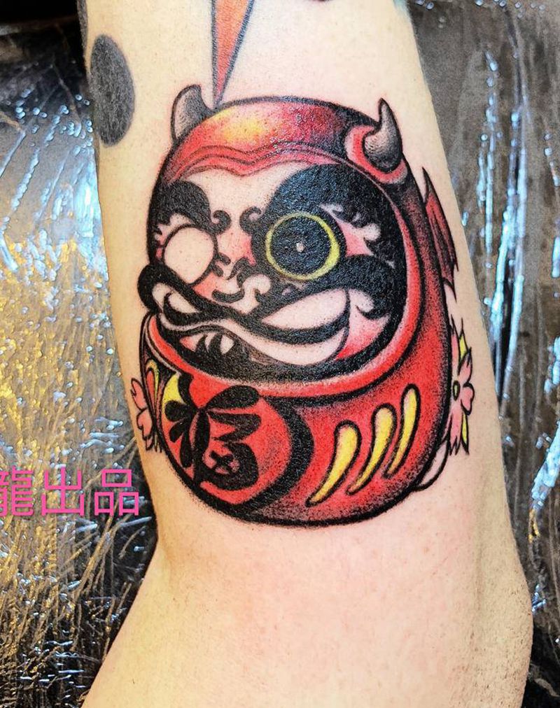 小达摩旦纹身图片_手臂Old School纹身图案