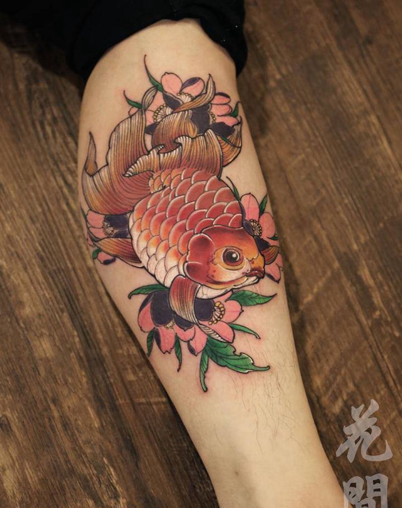 小腿金鱼纹身图片_手臂腿部New School新传统纹身图案