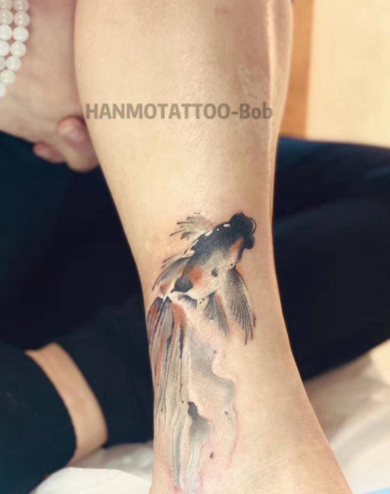金鱼纹身图片_水彩水墨纹身图案