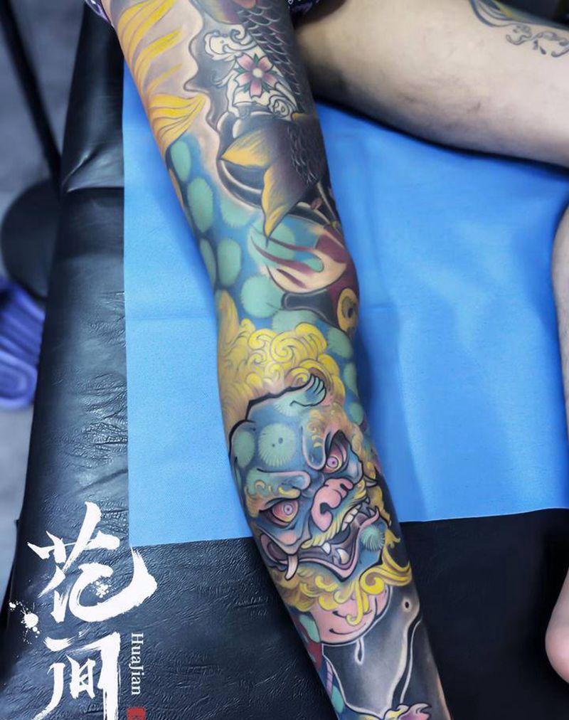 花腿遮盖唐狮纹身图片_老传统纹身图案