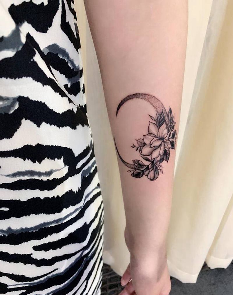 素花纹身图片_手臂纹身图案