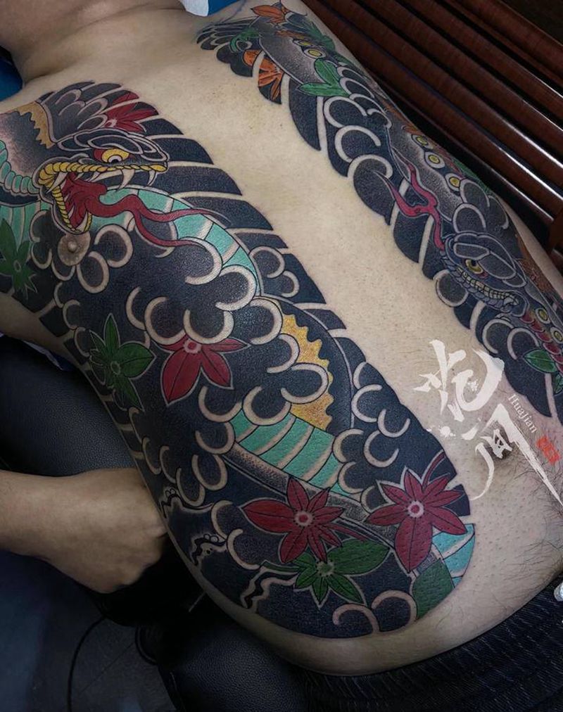 连续6天俩侧 开衫纹身图片_背部老传统纹身图案