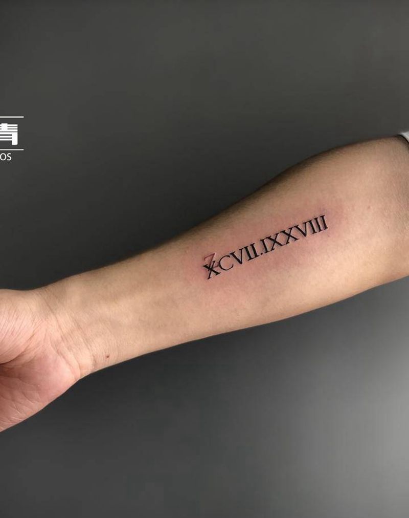 罗马数字纹身图片_手臂点刺纹身图案
