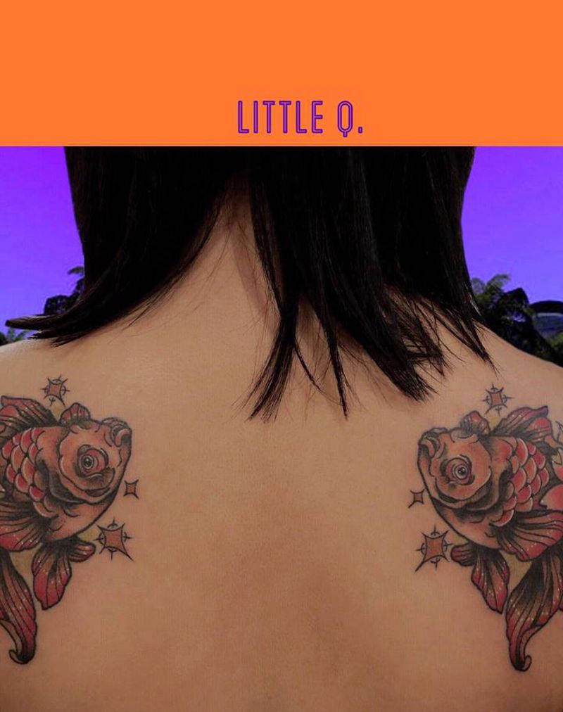 金鱼纹身图片_背部Old School鱼纹身图案