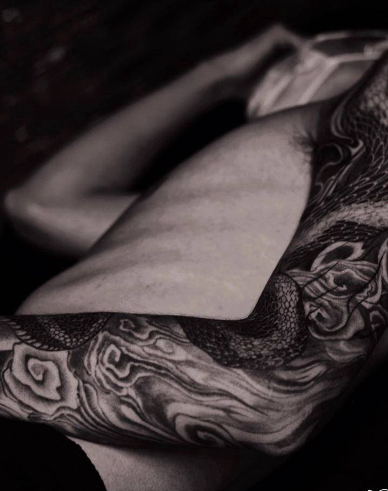 花臂即将收工纹身图片_手臂新传统老传统纹身图案