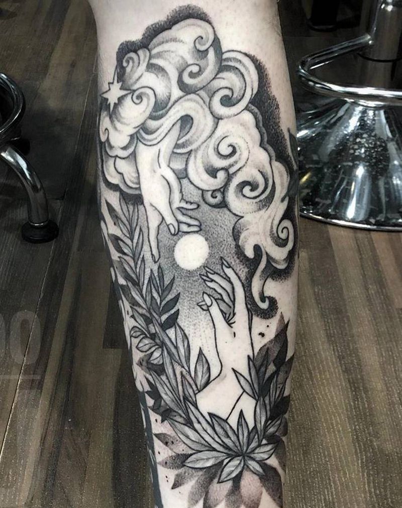 关于爱情纹身图片_腿部点刺云雾手纹身图案