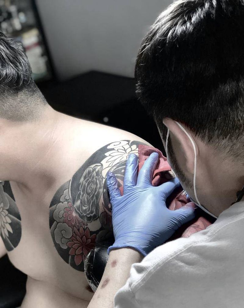 日式传统半胛纹身图片_手臂肩部老传统纹身图案