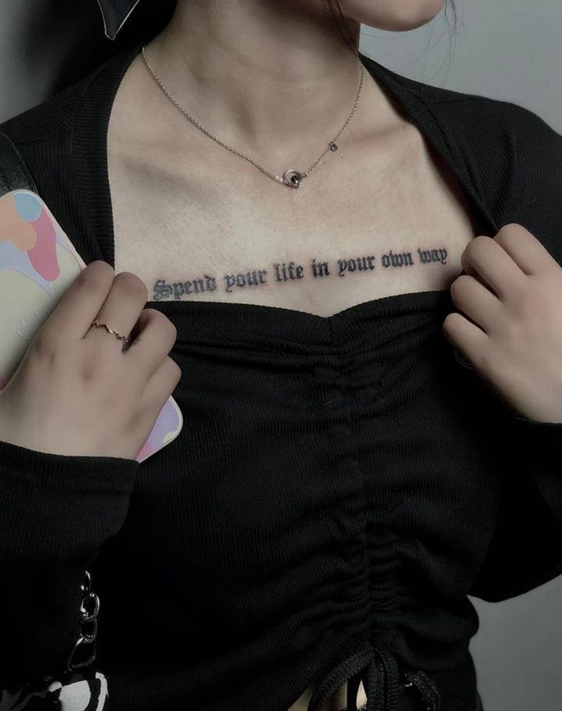 大花胸纹身图片_胸部点刺纹身图案