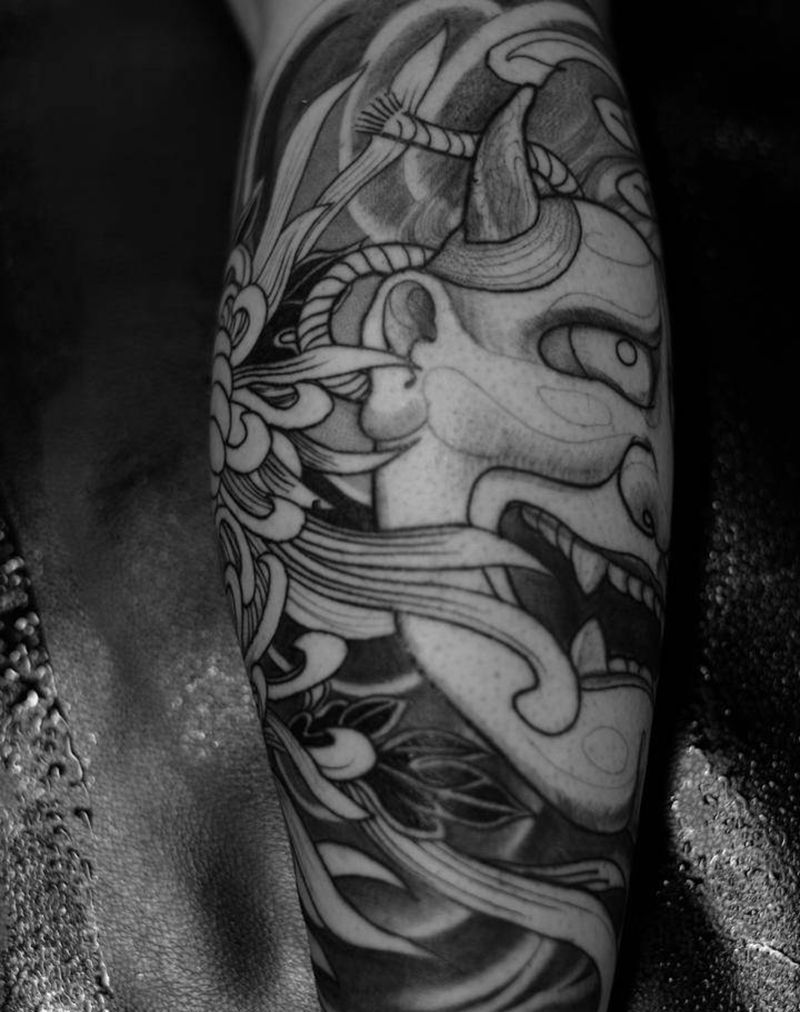 小腿般若菊花纹身图片_腿部老传统纹身图案