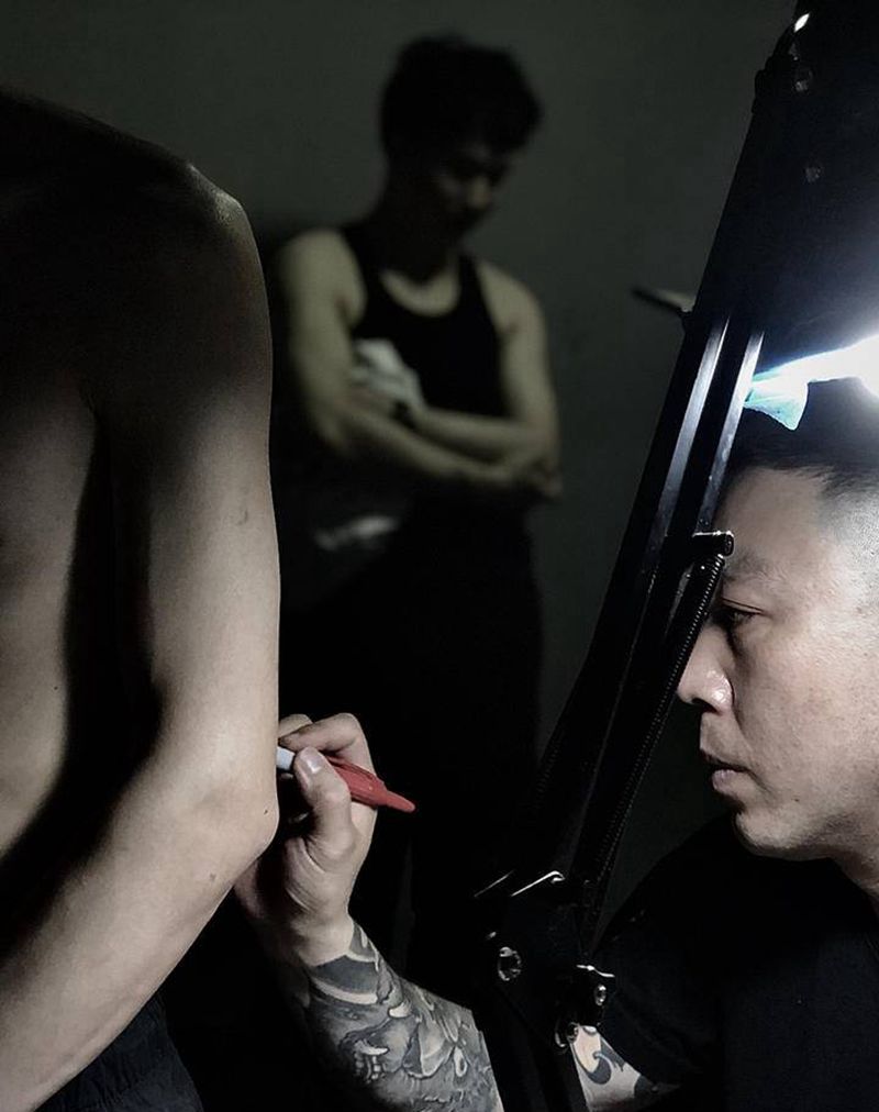 日式满背风格纹身图片_背部老传统纹身图案